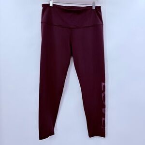 Victoria's Secret Sport Leggings in Deep Burgundy Merlot W/Waist Pocket Sz Large